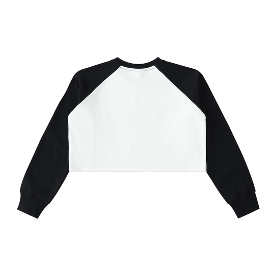 Black and white cropped raglan sweatshirt with long sleeves, streetwear style