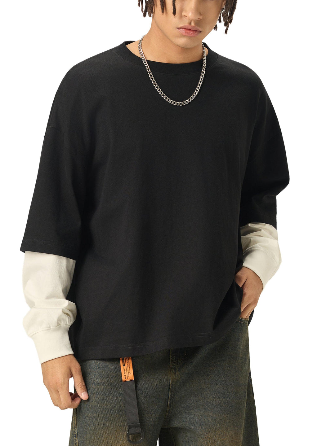 El Malo Del Bronx Layered Contrast Sleeve Cotton T-Shirt by Bronx Native for New York summer